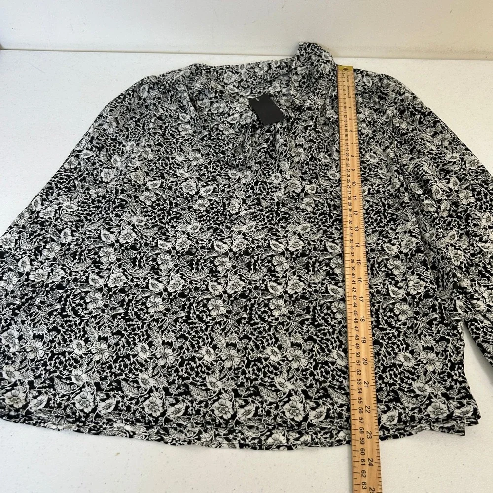 Banana Republic Black White Floral Tie Neck Blouse Long Sleeve Puff Top Medium